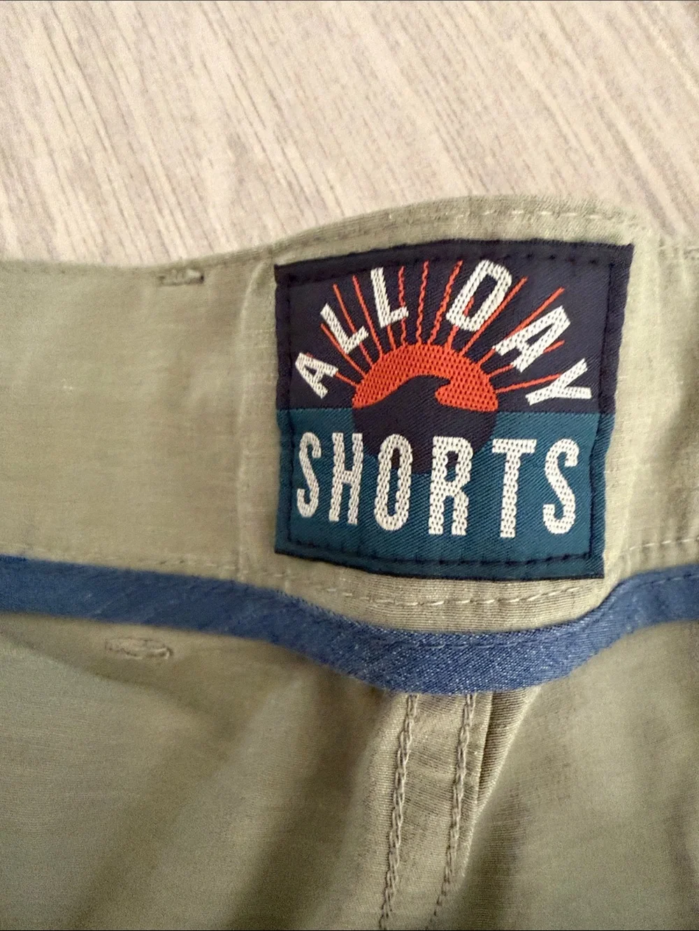 Faherty - Olive Green Men's Flat-Front Chino Shorts - size 42